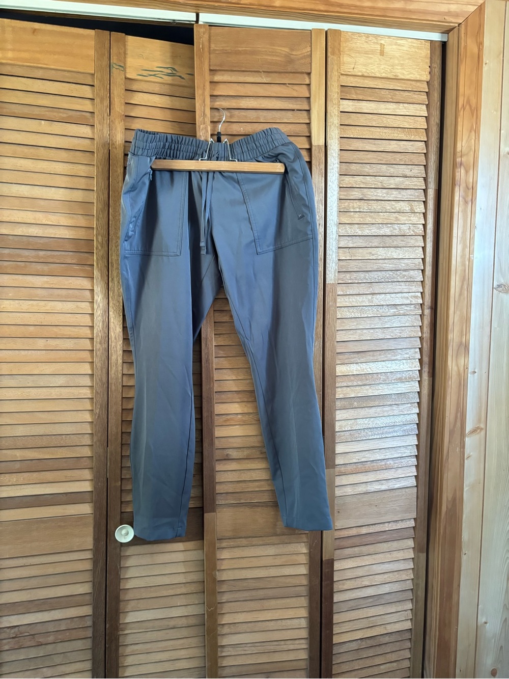 Magellan Women’s Lost Pine Charcoal Gray Elastic-Waist Joggers